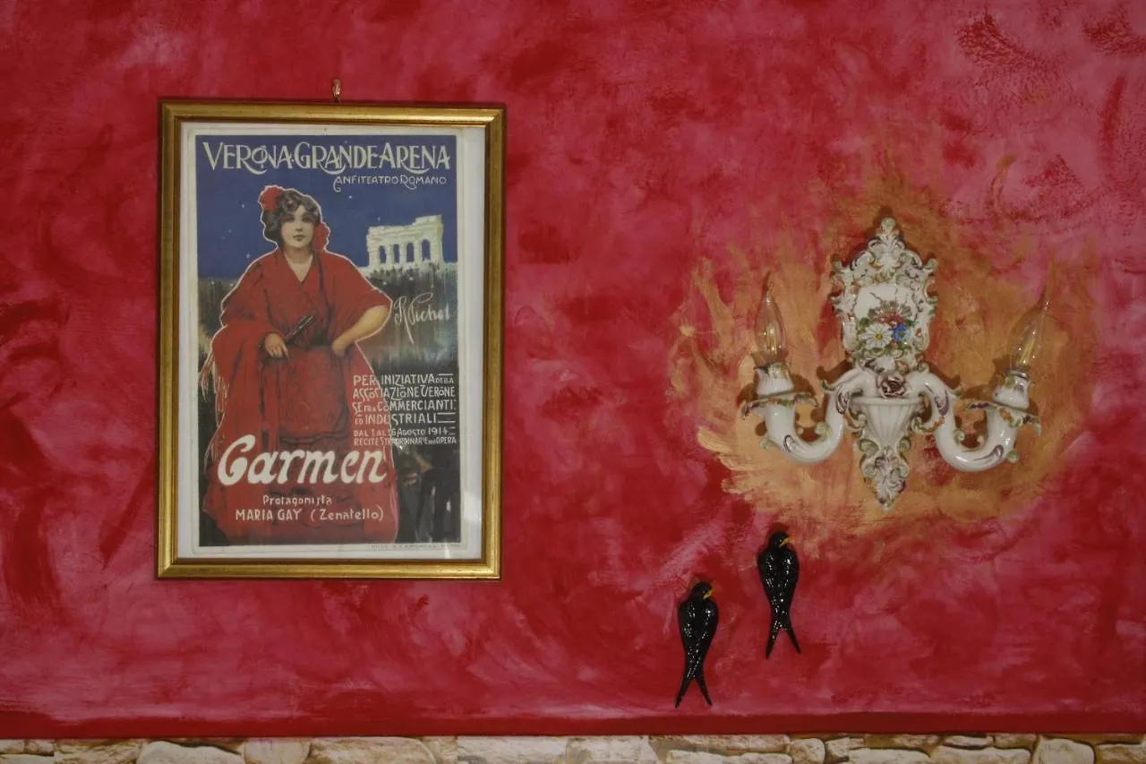 Casa Vittoria Bridge Bed and Breakfast Verona Bed & Breakfast
