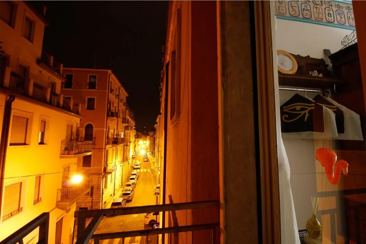 Casa Vittoria Bridge Bed and Breakfast Verona Bed & Breakfast